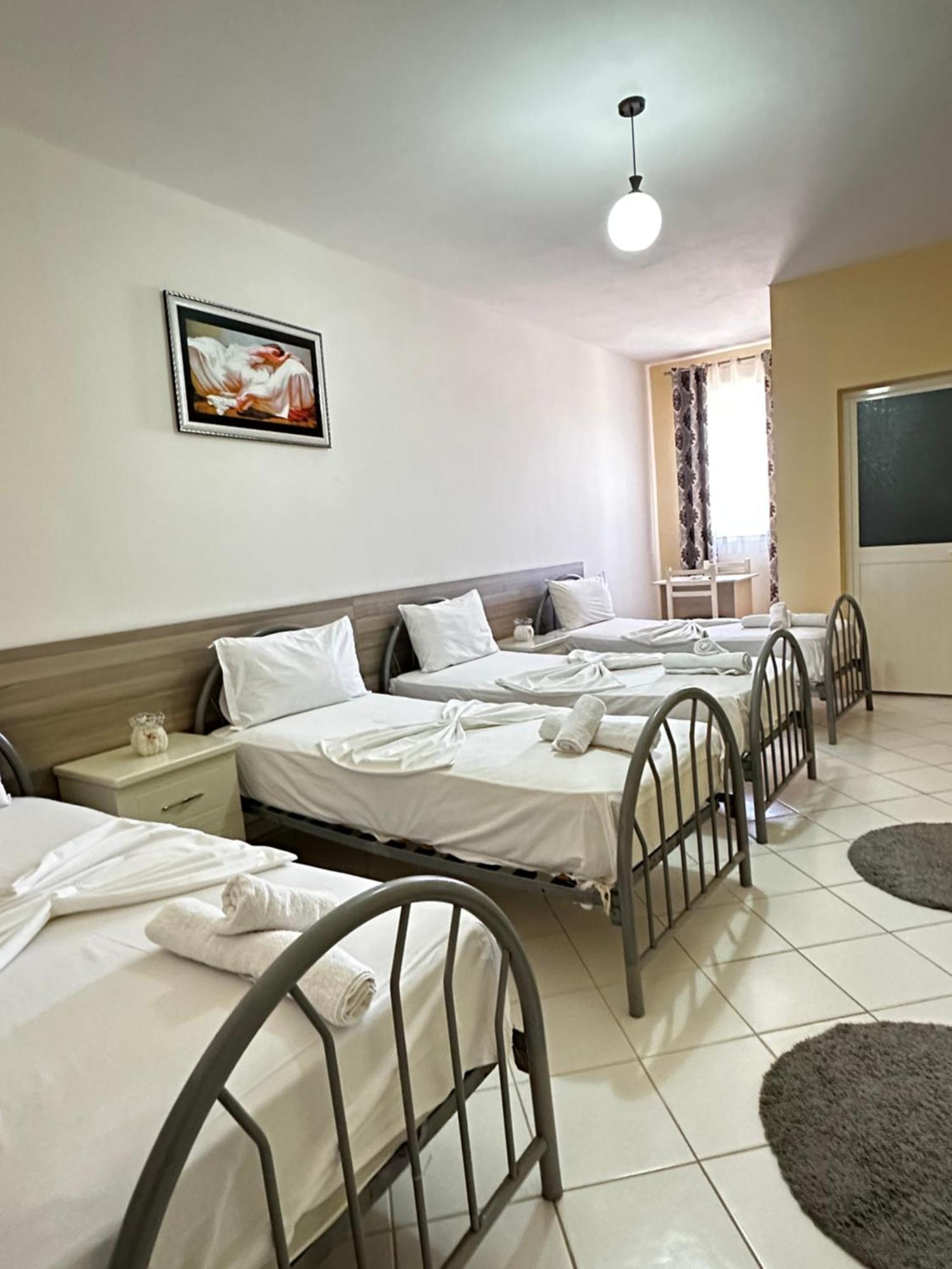 Hotel St.Pauli Shkodër Eksteriør billede