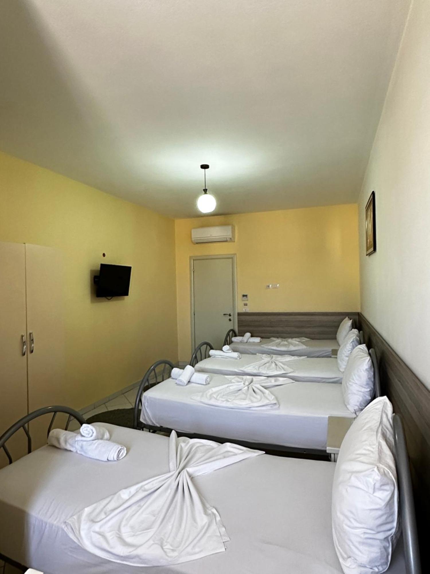 Hotel St.Pauli Shkodër Eksteriør billede