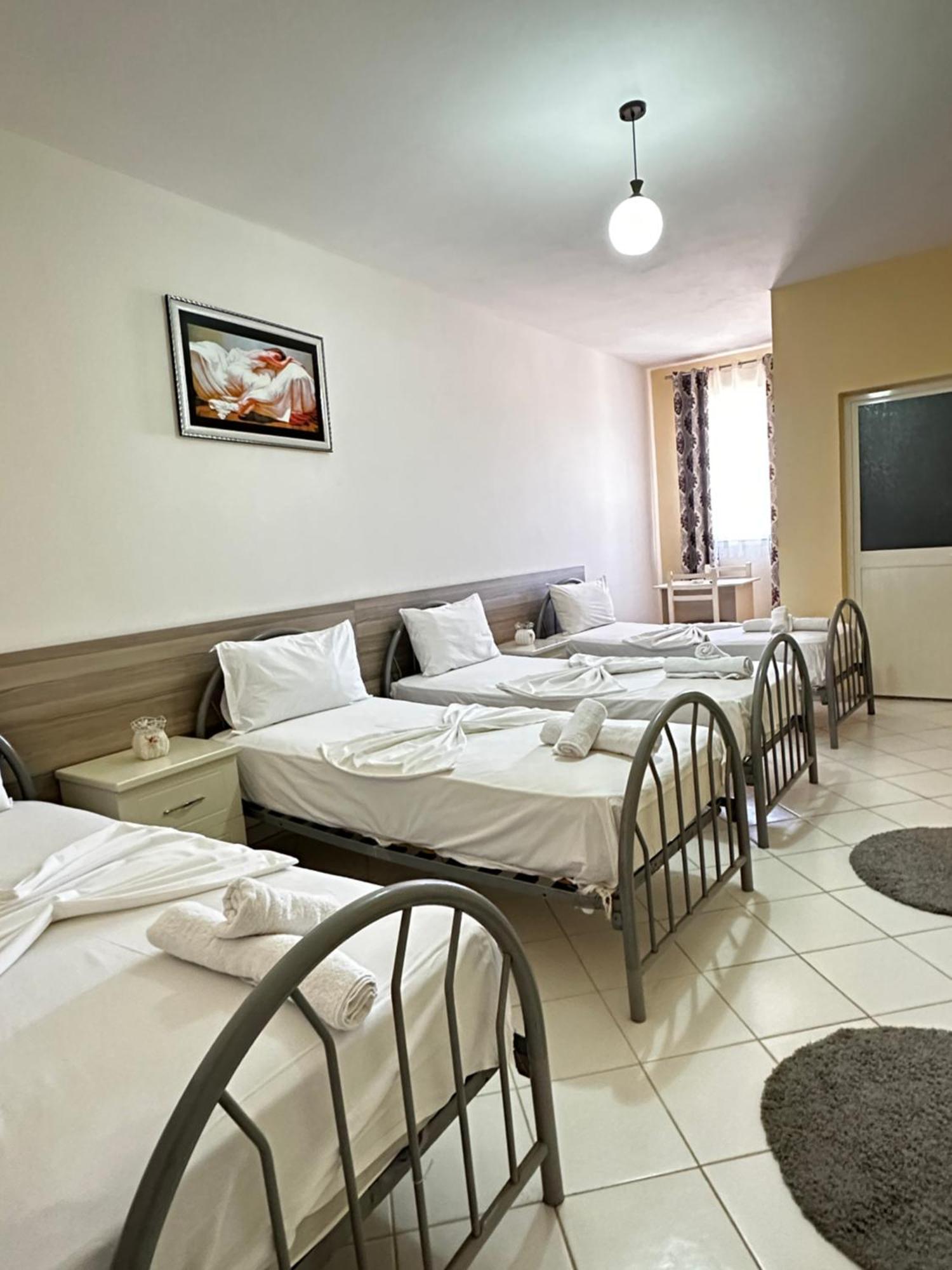 Hotel St.Pauli Shkodër Eksteriør billede