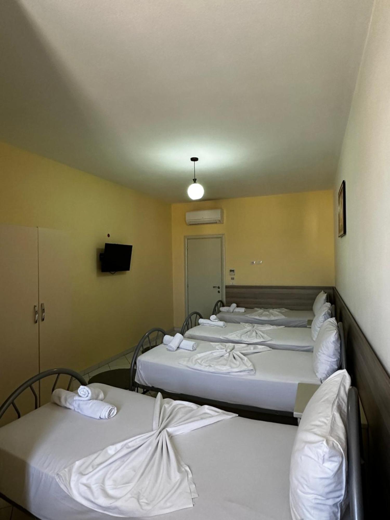 Hotel St.Pauli Shkodër Eksteriør billede